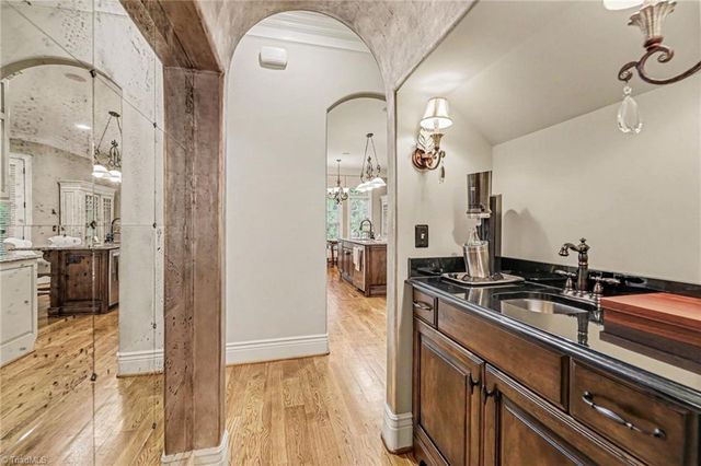 1070 Old Stone Lane, Kernersville, NC 27284