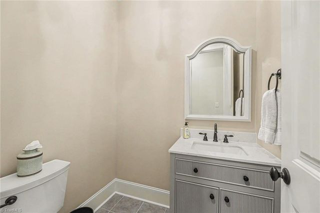1070 Old Stone Lane, Kernersville, NC 27284