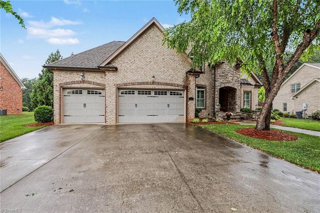 1070 Old Stone Lane, Kernersville, NC 27284