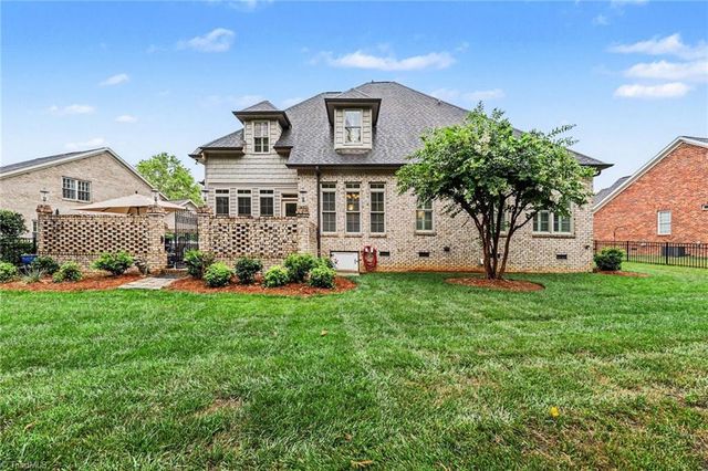1070 Old Stone Lane, Kernersville, NC 27284