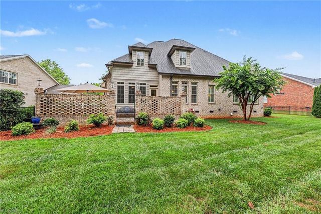 1070 Old Stone Lane, Kernersville, NC 27284