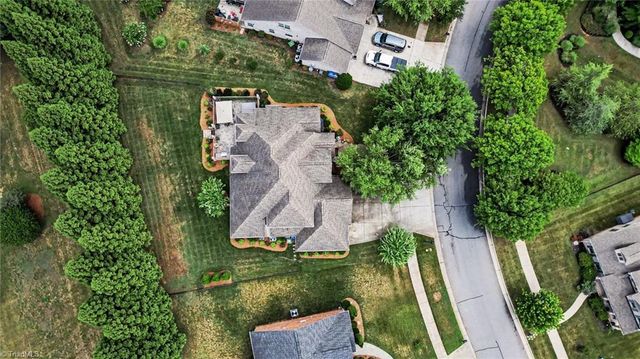 1070 Old Stone Lane, Kernersville, NC 27284