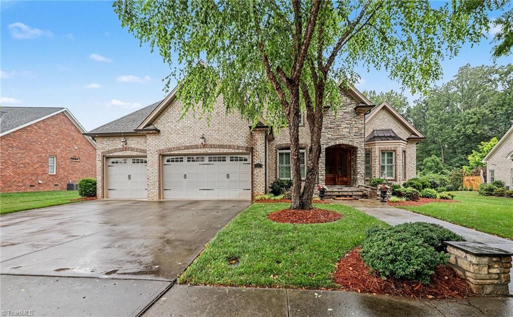 1070 Old Stone Lane, Kernersville, NC 27284