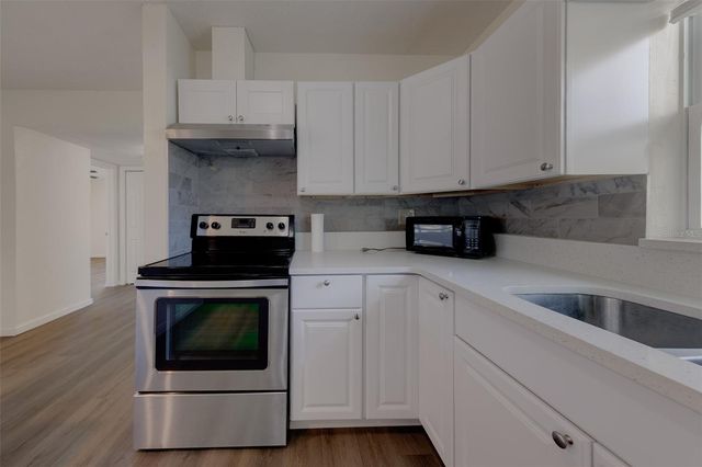 5937 38TH AVENUE N, St Petersburg, FL 33710