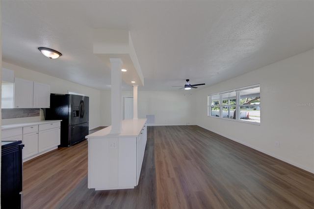 5937 38TH AVENUE N, St Petersburg, FL 33710