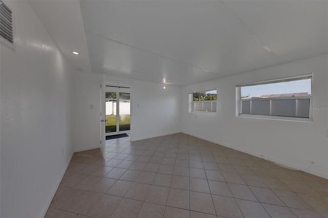 5937 38TH AVENUE N, St Petersburg, FL 33710