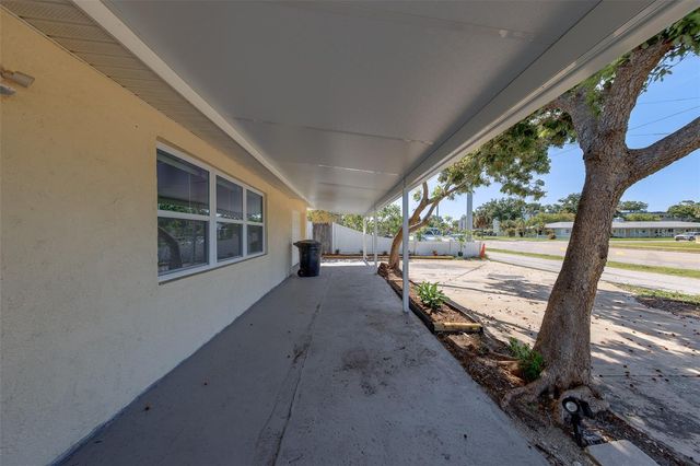5937 38TH AVENUE N, St Petersburg, FL 33710