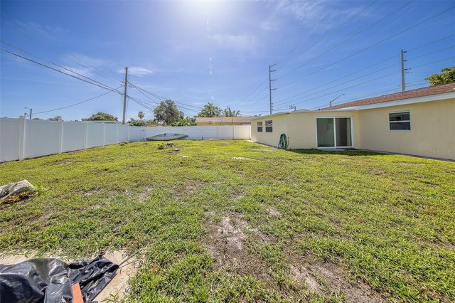 5937 38TH AVENUE N, St Petersburg, FL 33710