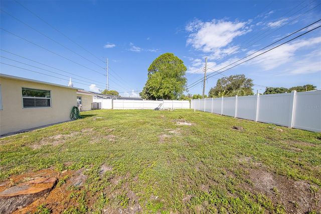 5937 38TH AVENUE N, St Petersburg, FL 33710