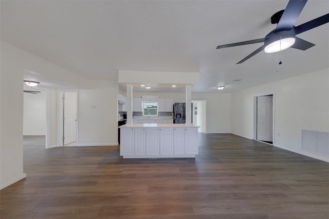 5937 38TH AVENUE N, St Petersburg, FL 33710