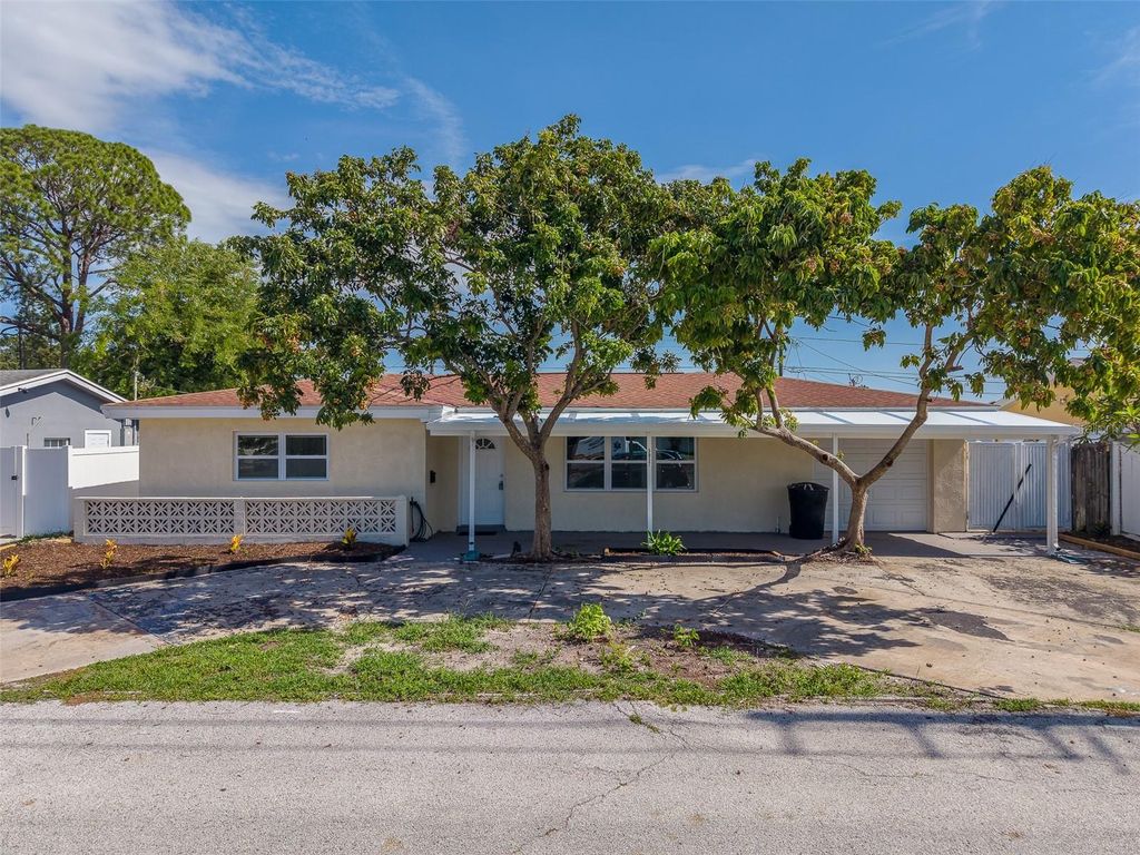 5937 38TH AVENUE N, St Petersburg, FL 33710