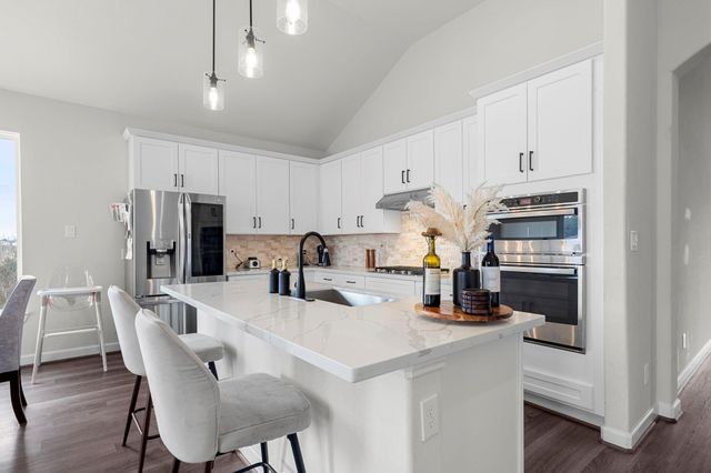 1294 County Road 5100, Cleveland, TX 77327