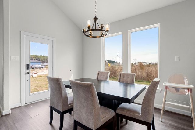 1294 County Road 5100, Cleveland, TX 77327