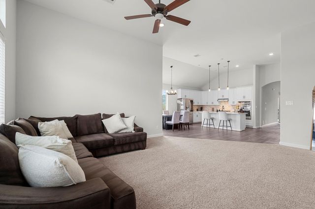 1294 County Road 5100, Cleveland, TX 77327