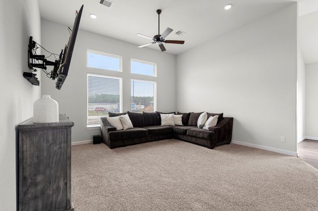 1294 County Road 5100, Cleveland, TX 77327