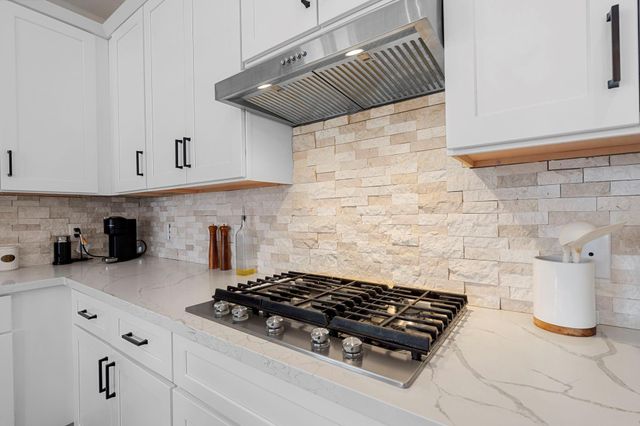 1294 County Road 5100, Cleveland, TX 77327