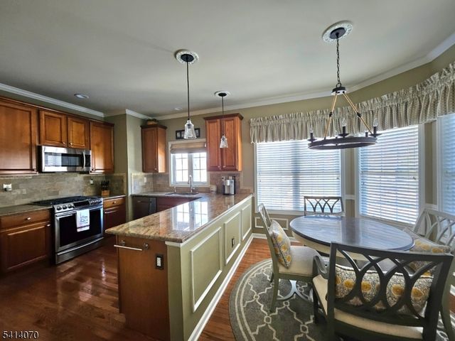 103 Bracken Hill Rd, Hardyston Twp., NJ 07419