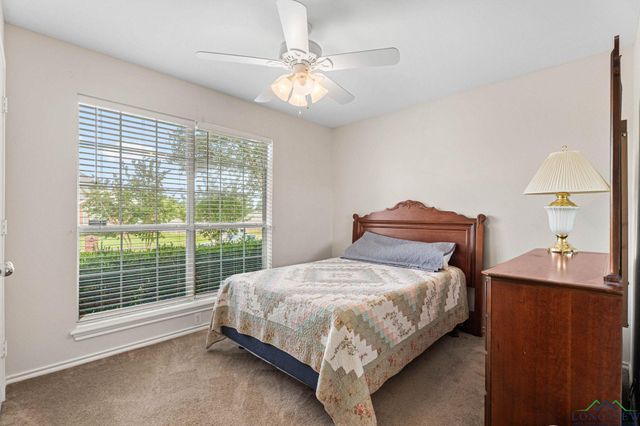 260 Crestview Dr, Jacksonville, TX 75766
