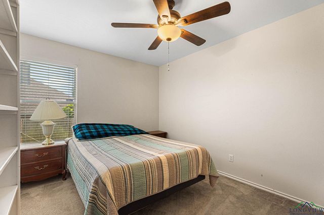 260 Crestview Dr, Jacksonville, TX 75766