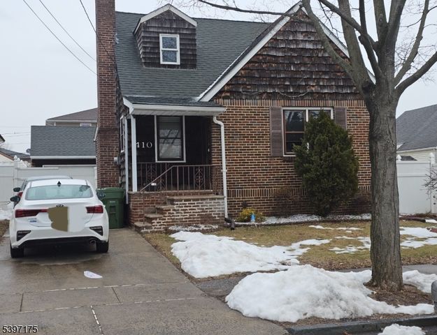 410 Miltonia St, Linden City, NJ 07036