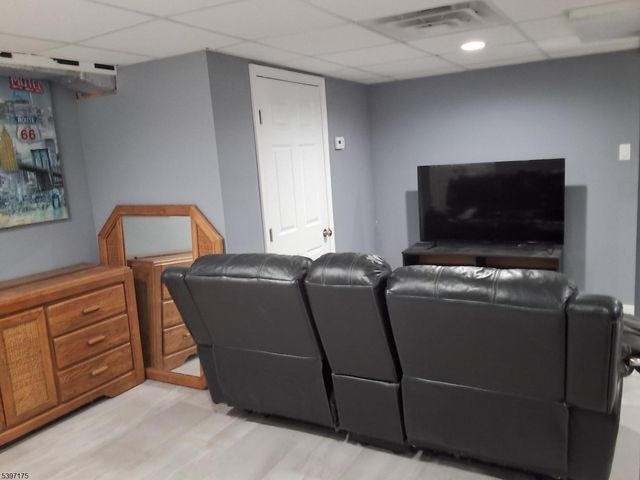 410 Miltonia St, Linden City, NJ 07036