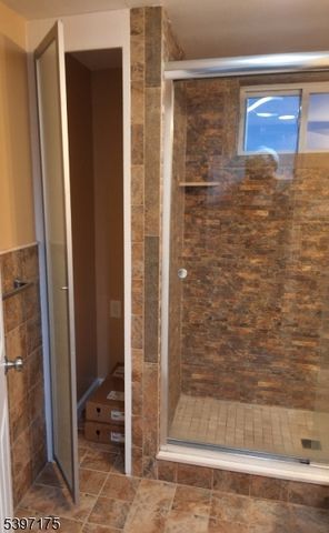 410 Miltonia St, Linden City, NJ 07036