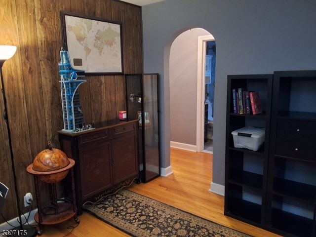 410 Miltonia St, Linden City, NJ 07036