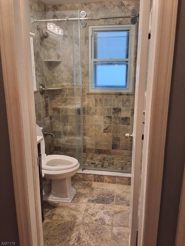 410 Miltonia St, Linden City, NJ 07036