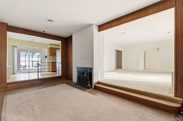 75 Mimosa Drive, East Hills, NY 11576