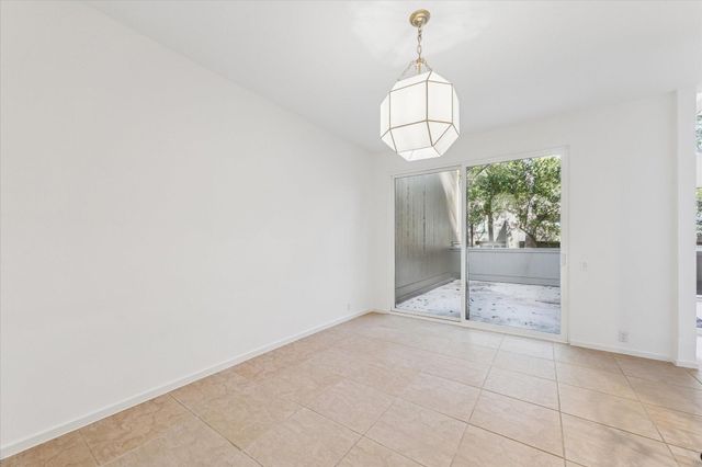 259 Litchfield Lane 66, Houston, TX 77024