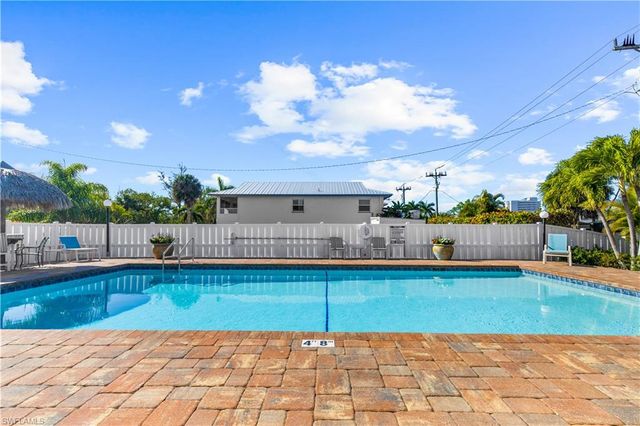 345 Mango ST 406, Fort Myers Beach, FL 33931