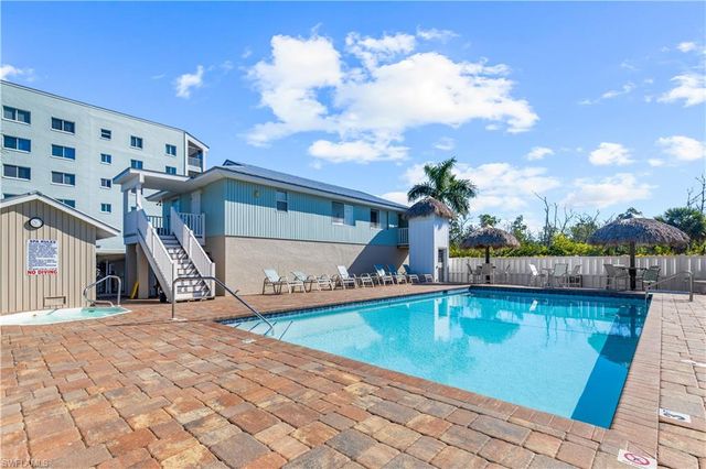 345 Mango ST 406, Fort Myers Beach, FL 33931