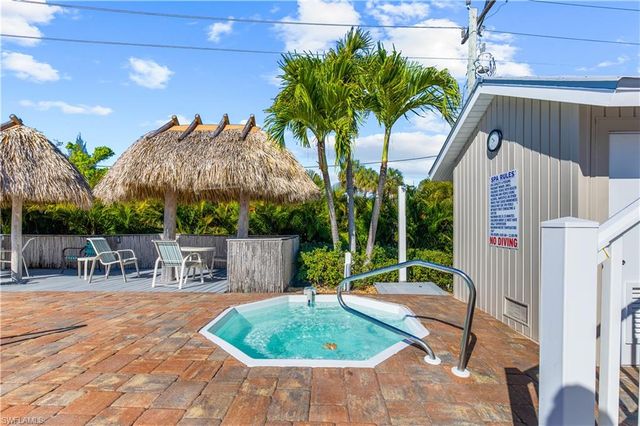 345 Mango ST 406, Fort Myers Beach, FL 33931