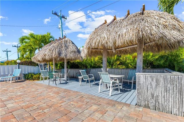 345 Mango ST 406, Fort Myers Beach, FL 33931