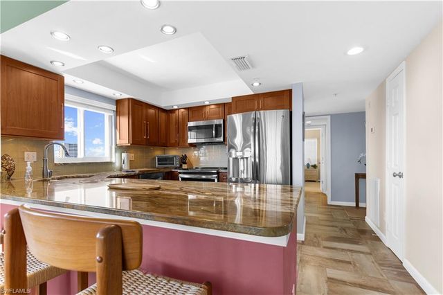 345 Mango ST 406, Fort Myers Beach, FL 33931