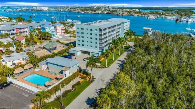 345 Mango ST 406, Fort Myers Beach, FL 33931