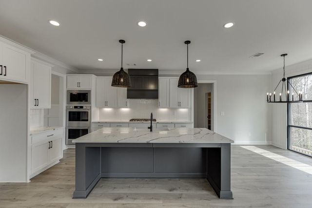 175 Swimming Pool Road, Buford, GA 30518