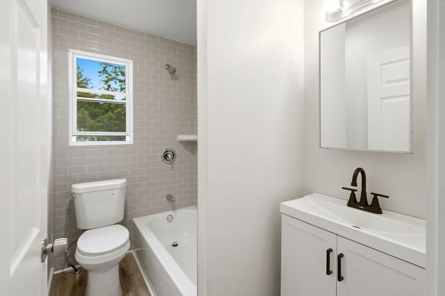 77 MORTON AVE, Trenton, NJ 08610