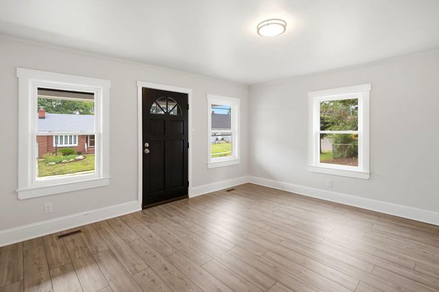 77 MORTON AVE, Trenton, NJ 08610