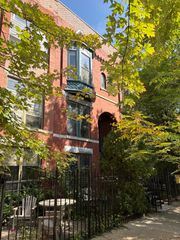 2138 W Ohio Street 3, Chicago, IL 60612