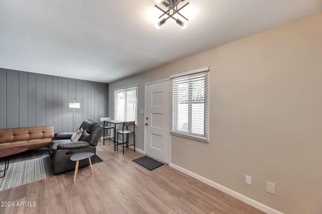 4215 N 81ST Street, Scottsdale, AZ 85251