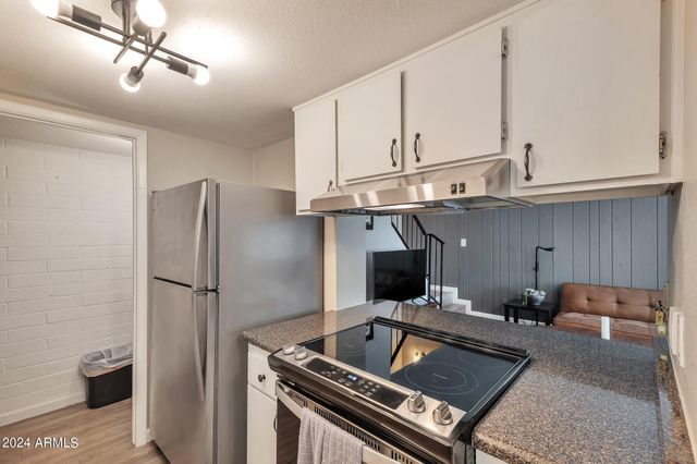 4215 N 81ST Street, Scottsdale, AZ 85251
