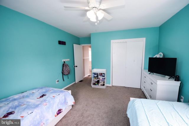 8300 BEAR CREEK DR, Baltimore, MD 21222