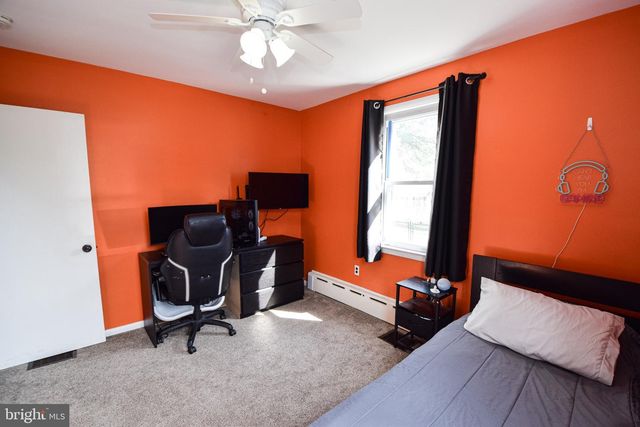 8300 BEAR CREEK DR, Baltimore, MD 21222