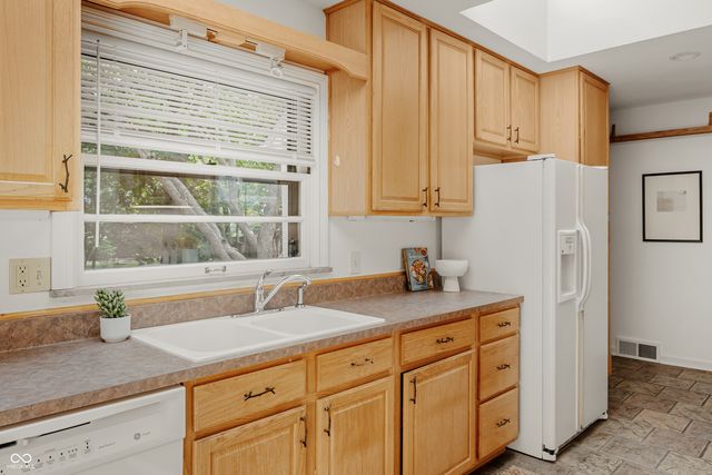5321 N Illinois Street, Indianapolis, IN 46208
