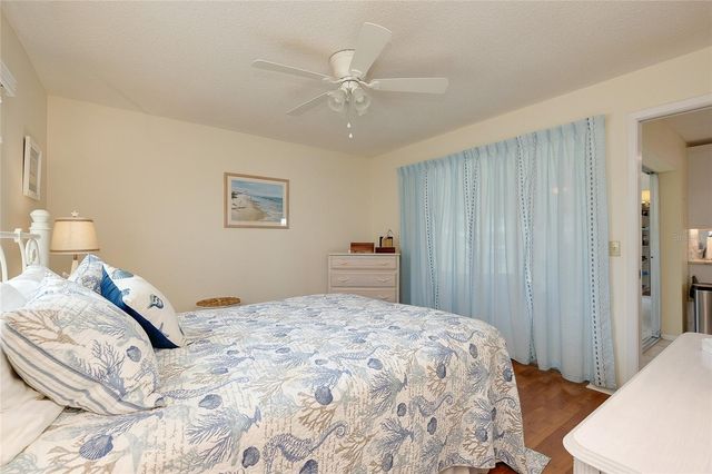 92 CIRCLEWOOD DRIVE B3-1, Venice, FL 34293