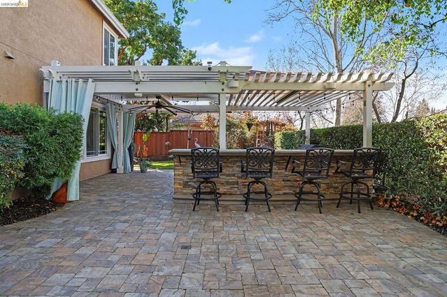 550 Rutherford Cir, Brentwood, CA 94513