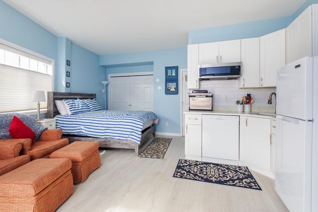 6 Ashworth Avenue G1, Hampton, NH 03842