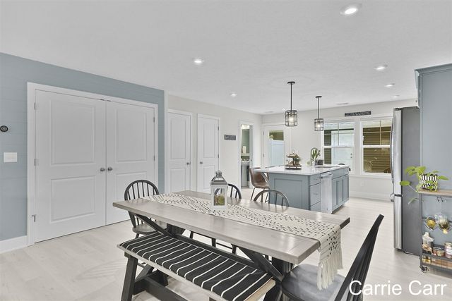 6857 Old Town Square, Rockford, MI 49341