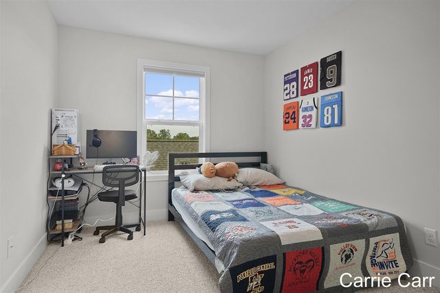 6857 Old Town Square, Rockford, MI 49341